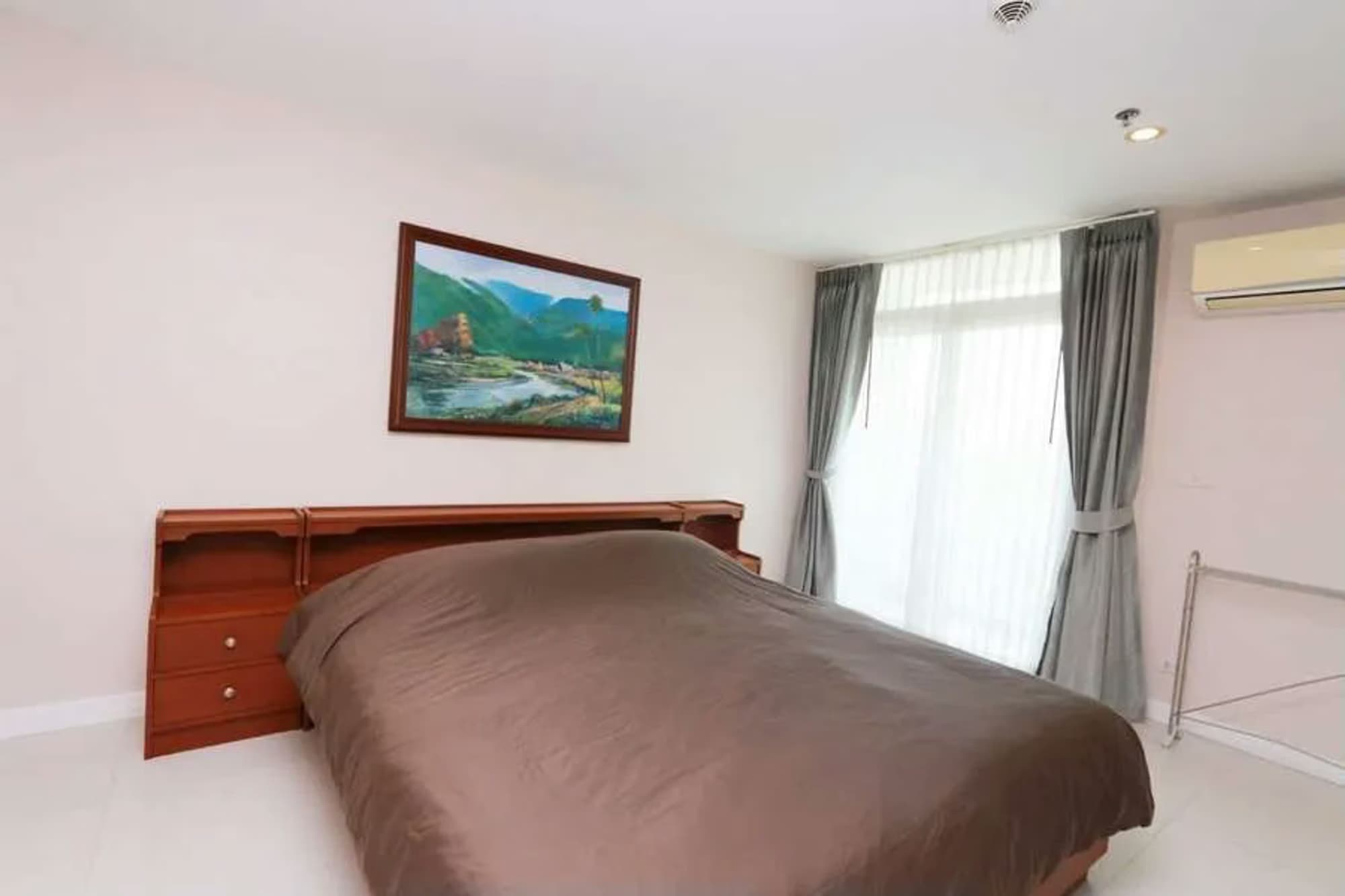 2 Bed Condo for Rent in Mueang Chiang Mai - Image 5