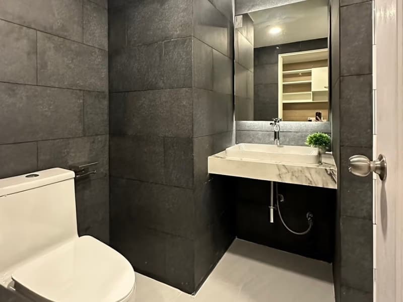 1 Bed Condo for Sale in Mueang Chiang Mai