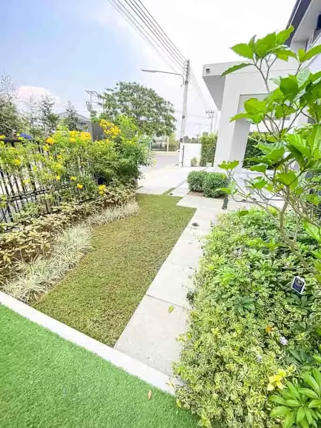 4 Bedroom House - Image 13