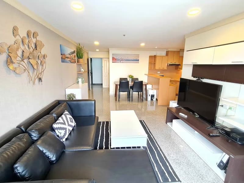 2 Bed Condo for Rent in Khlong Toei