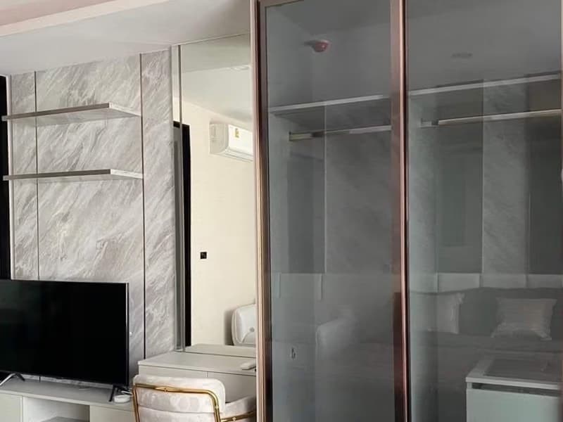 Studio Condo for Rent in Huai Khwang