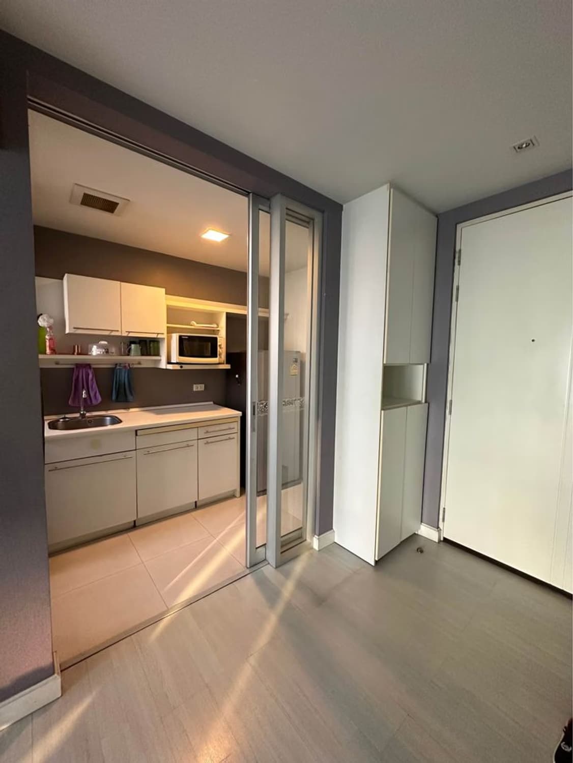 1 Bedroom Condo for Rent at The Room Sukhumvit 64 - Image 6