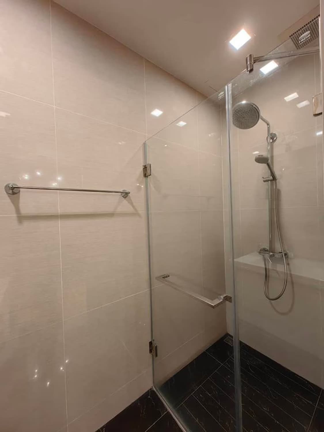 1 Bed Condo for Rent and Sale in Khlong Toei - Image 11