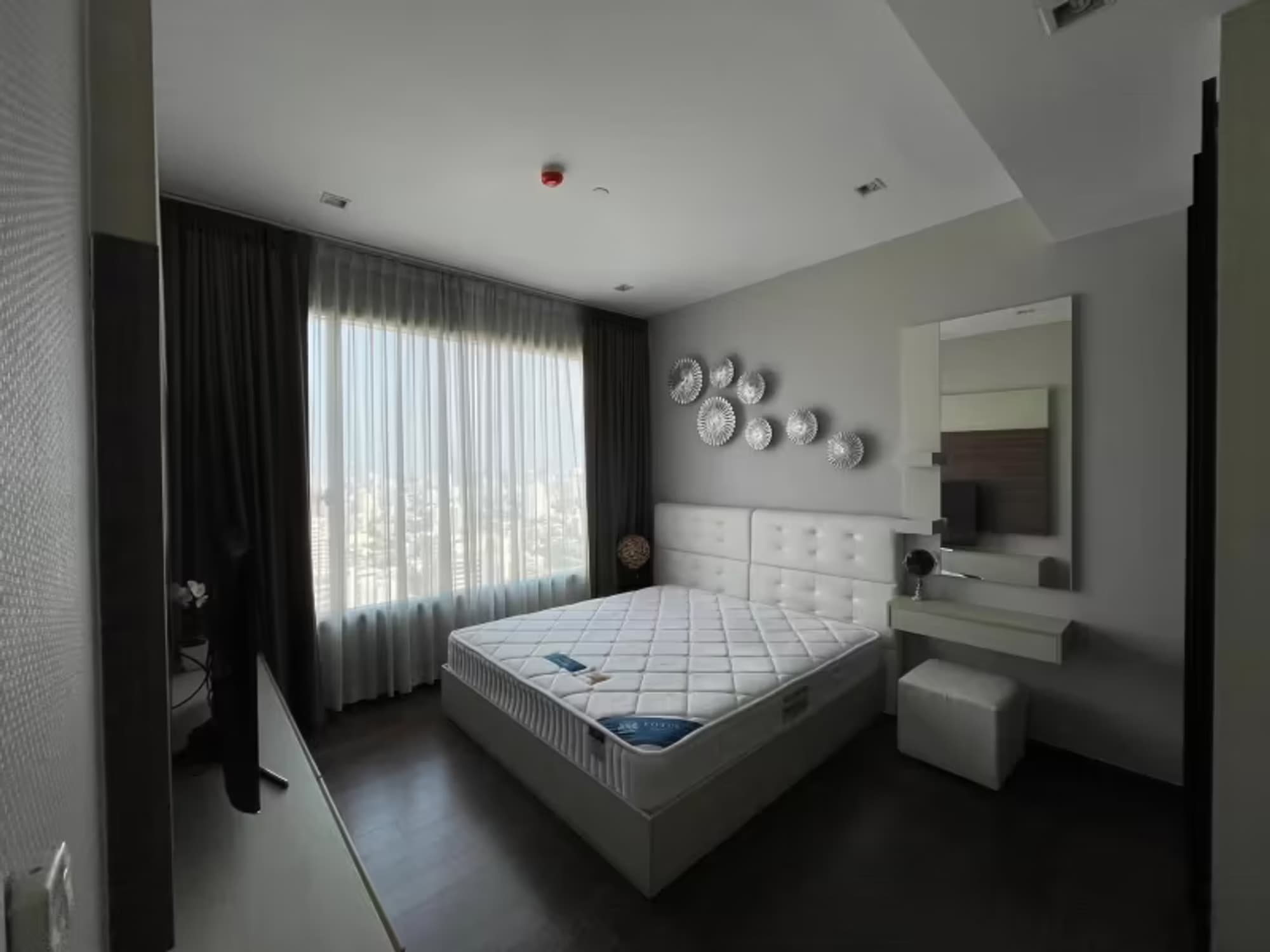 2 Bedroom Condo - Image 1