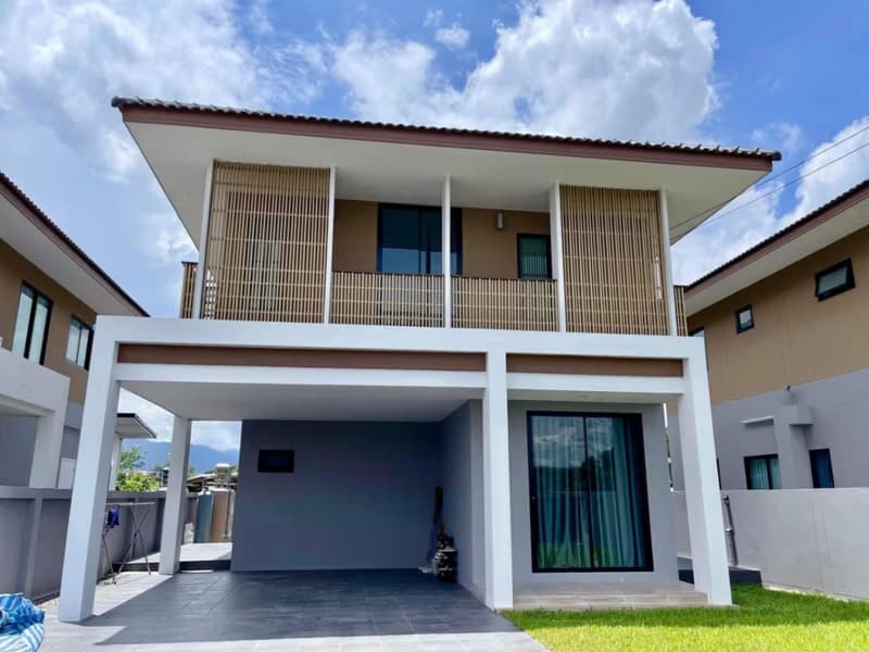 3 Bed House for Rent in San Sai District