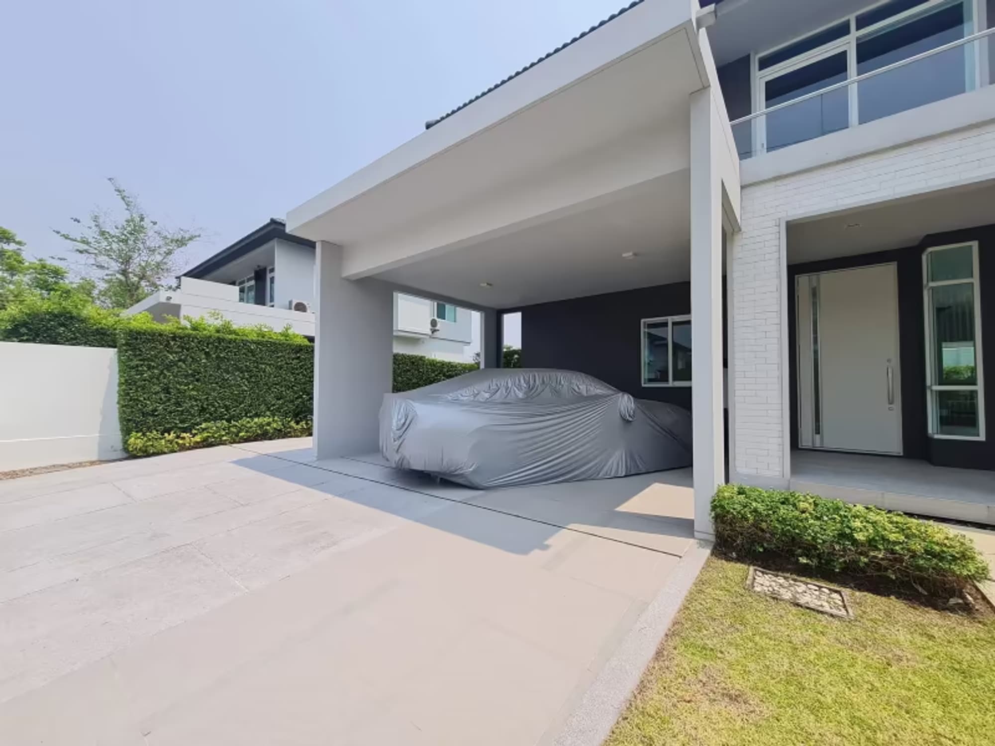 4 Bedroom House - Image 2
