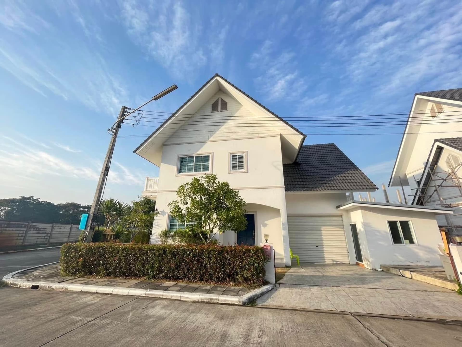 4 Bed House for Rent and Sale in Mae Rim - Image 1