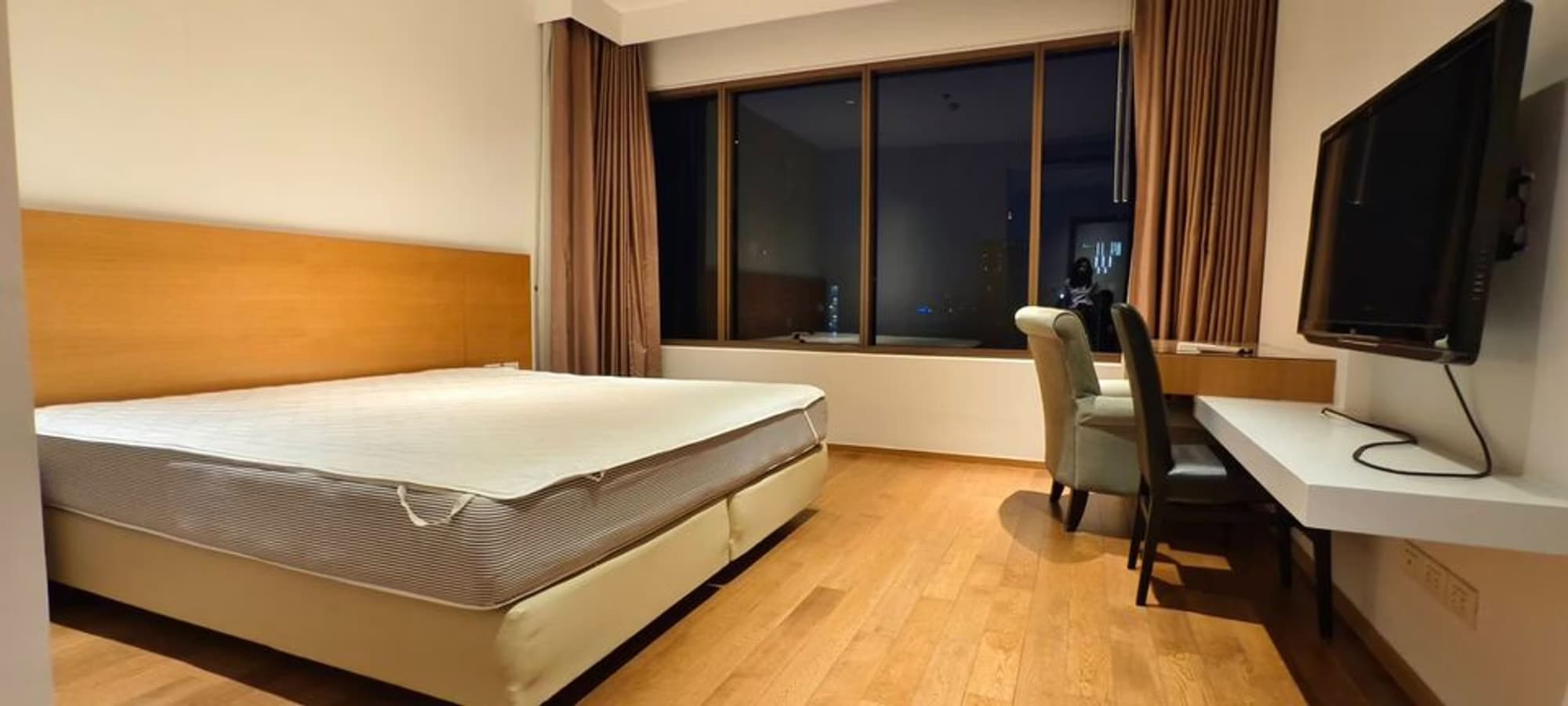 3 Bed Condo for Rent in Khlong Toei - Image 11