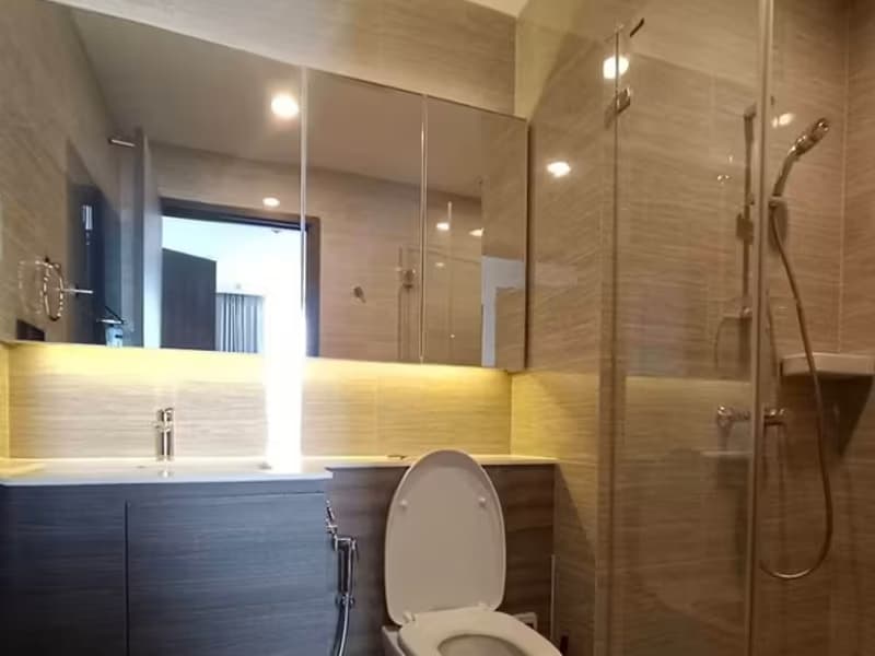 Whizdom Essence Sukhumvit 101