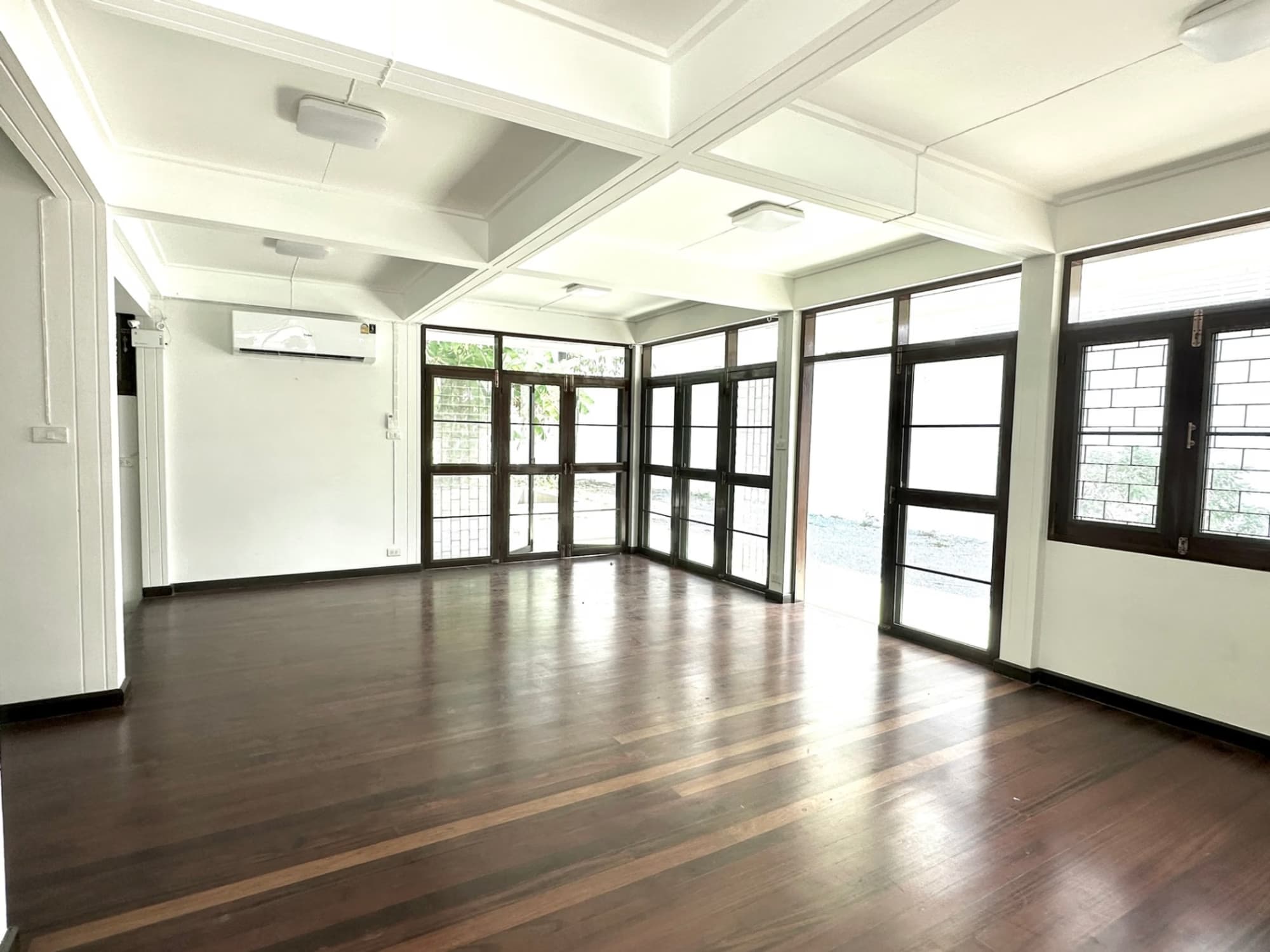 4 ห้องนอน บ้าน สำหรับ จำหน่าย ใน Phra Khanong - Image 11