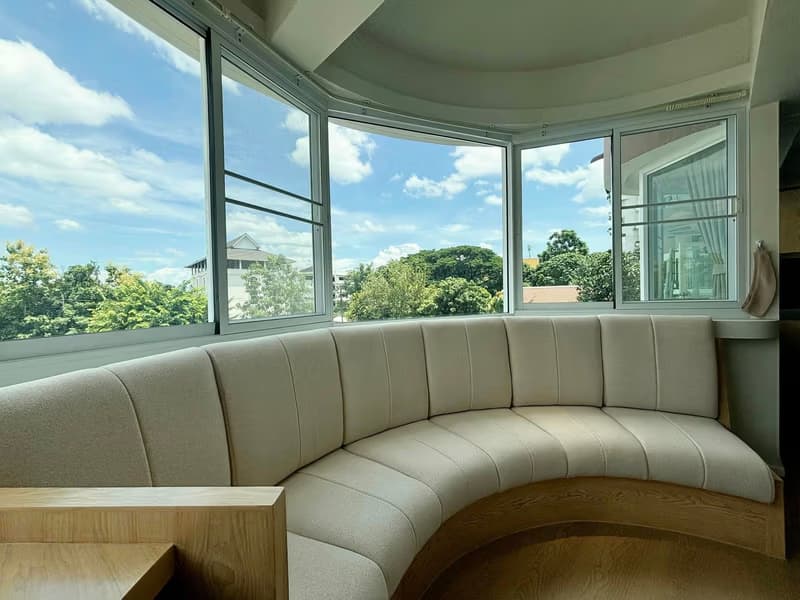 1 Bed Condo for Sale in undefined