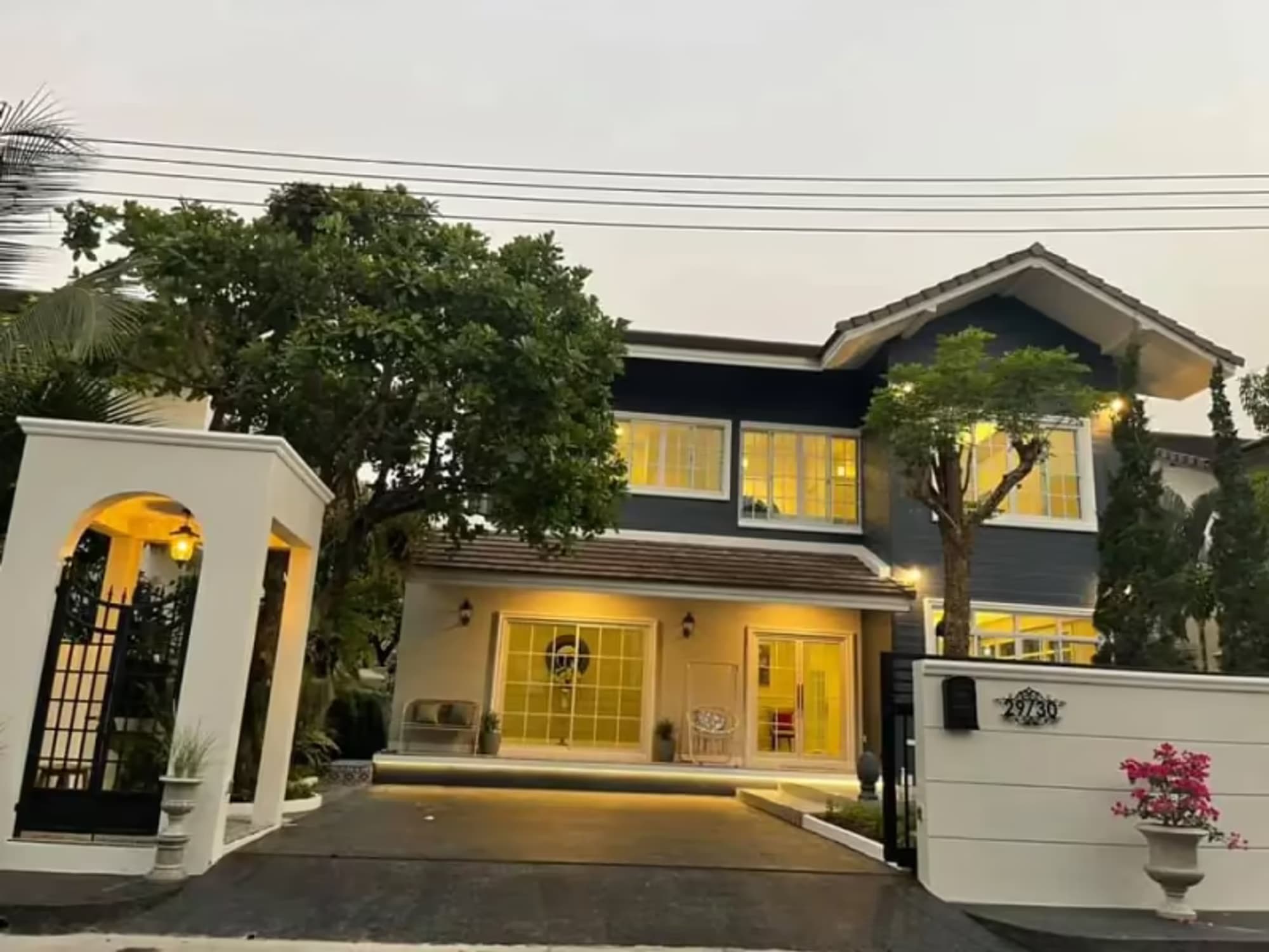 4 Bedroom House - Image 12