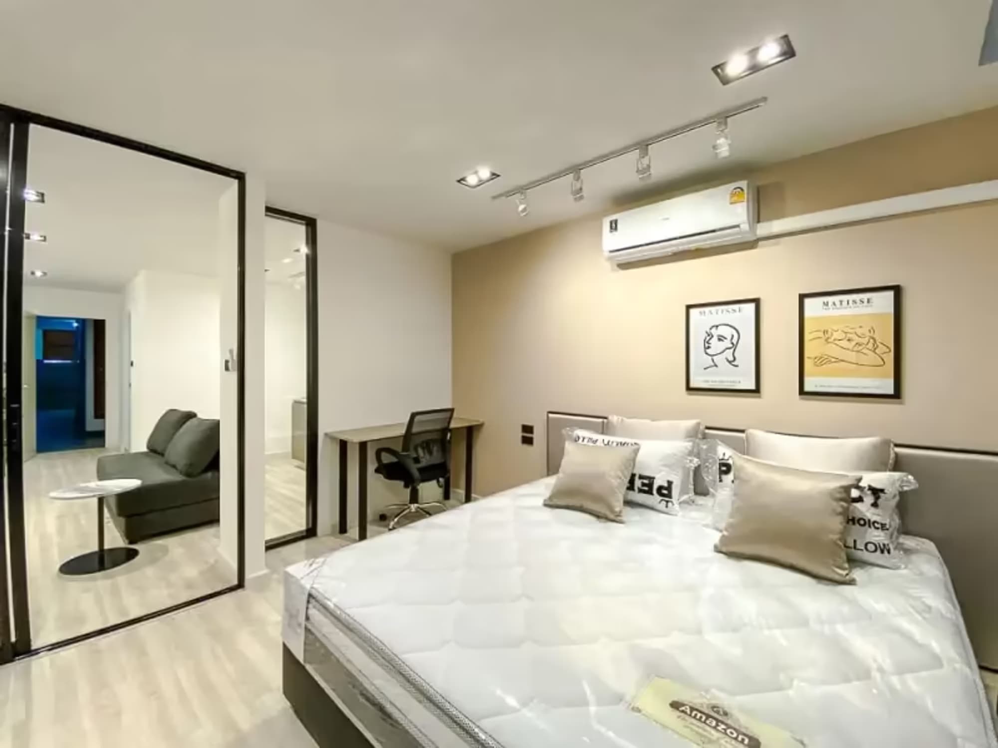 1 Bedroom Condo - Image 9