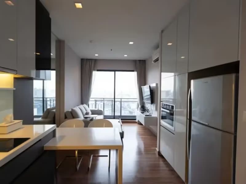 1 Bedroom Condo