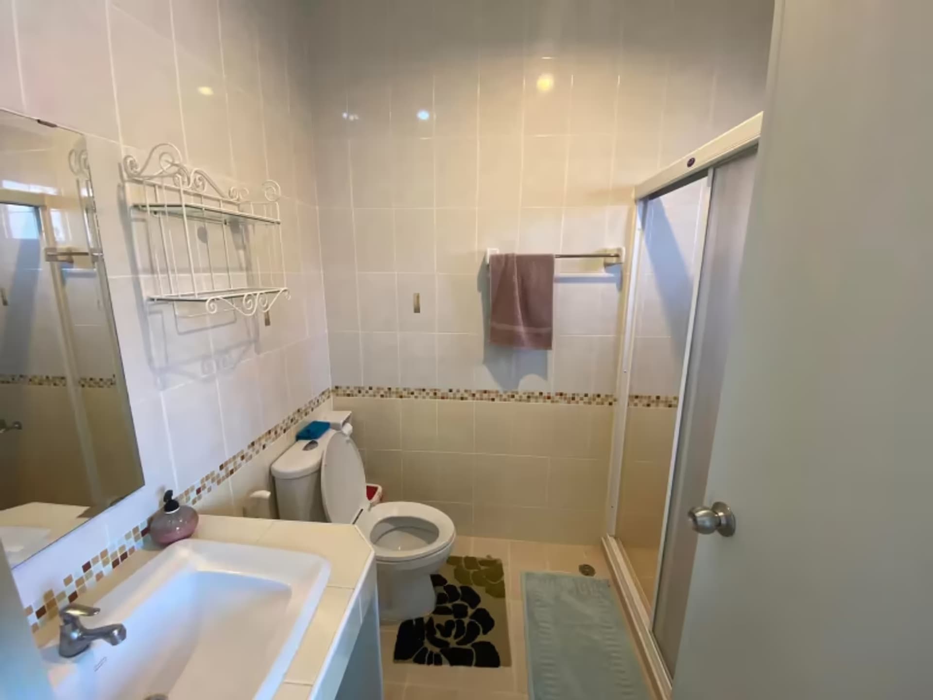 3 Bedroom House - Image 11