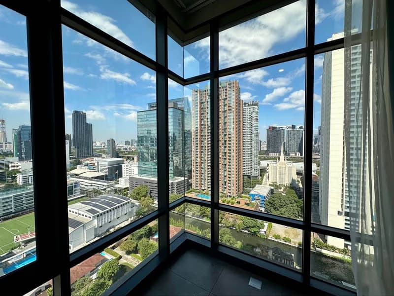 2 Bed Condo for Sale in Watthana