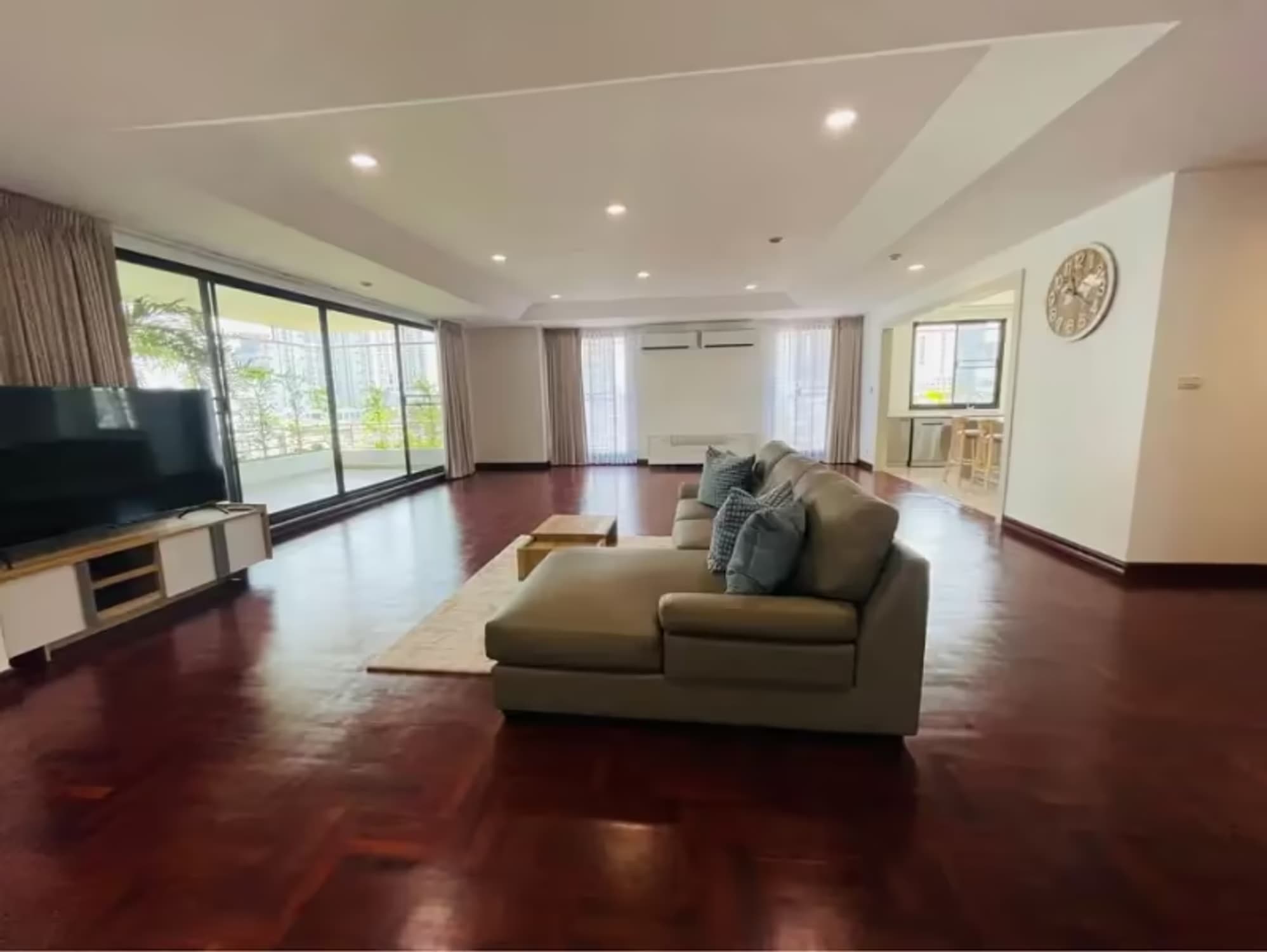 3 Bedroom Condo - Image 2