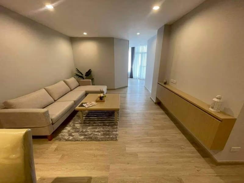 3 Bed Condo for Rent in Watthana