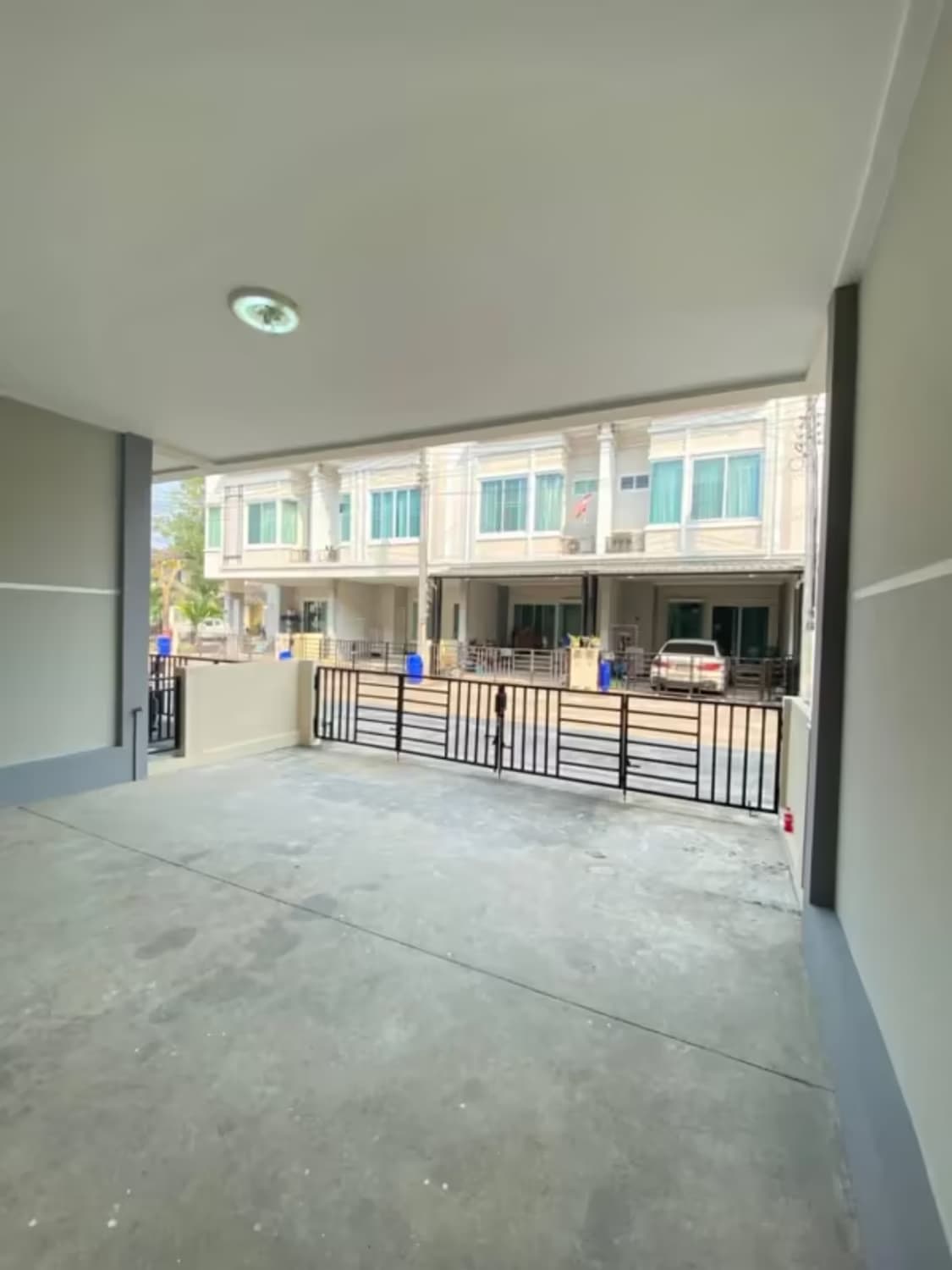 3 Bedroom House - Image 11