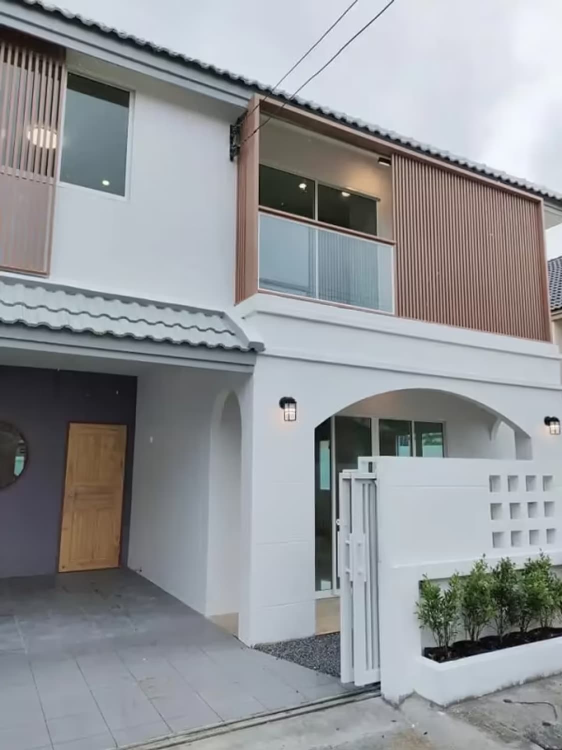 4 Bedroom House - Image 12