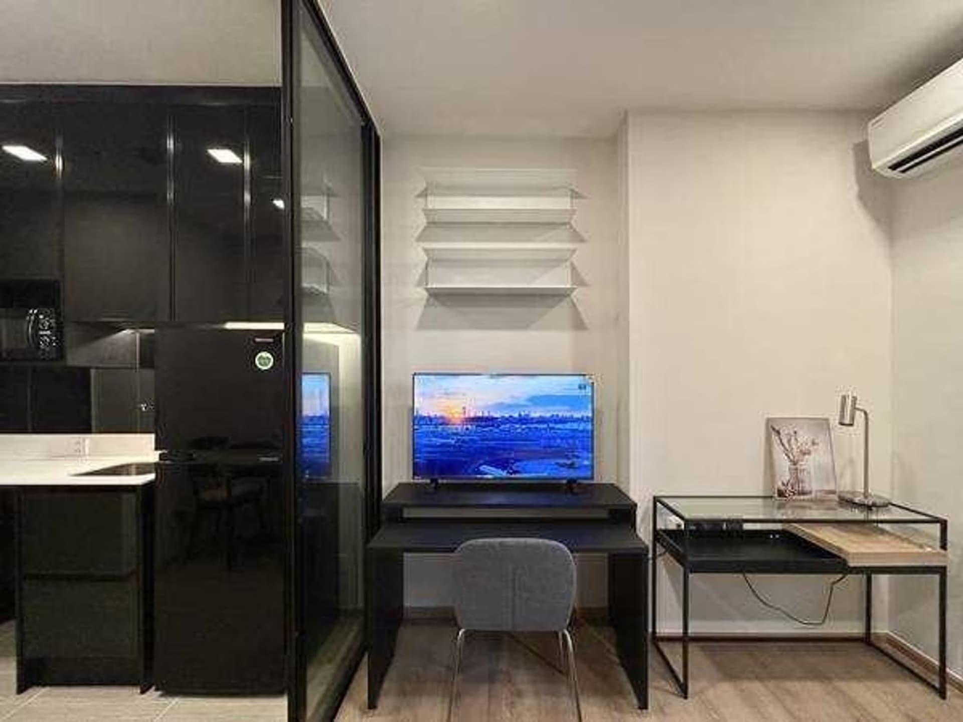 Studio Condo for Rent in Phaya Thai - Image 17
