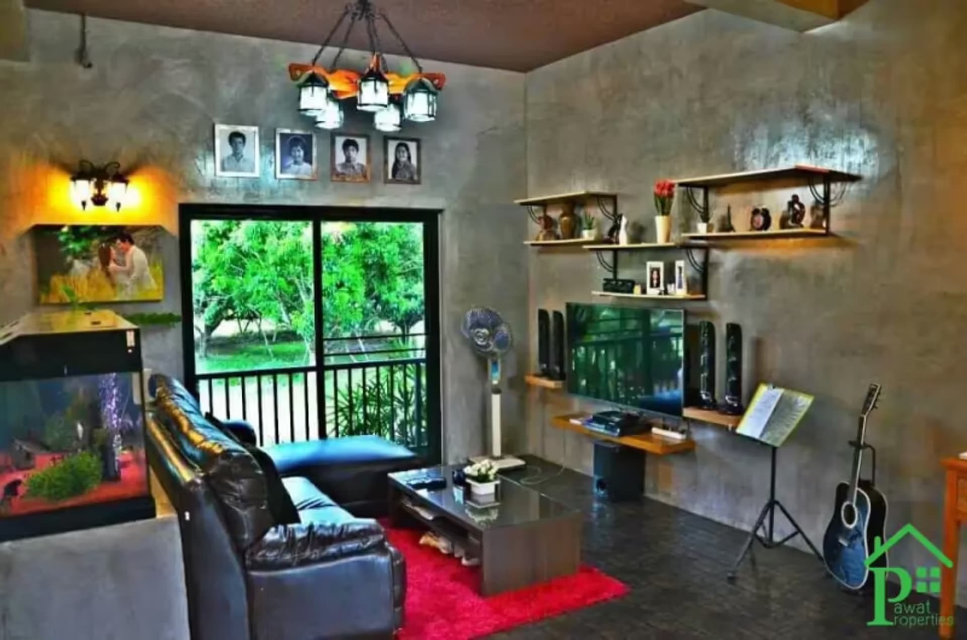 9 Bedroom House - Image 2