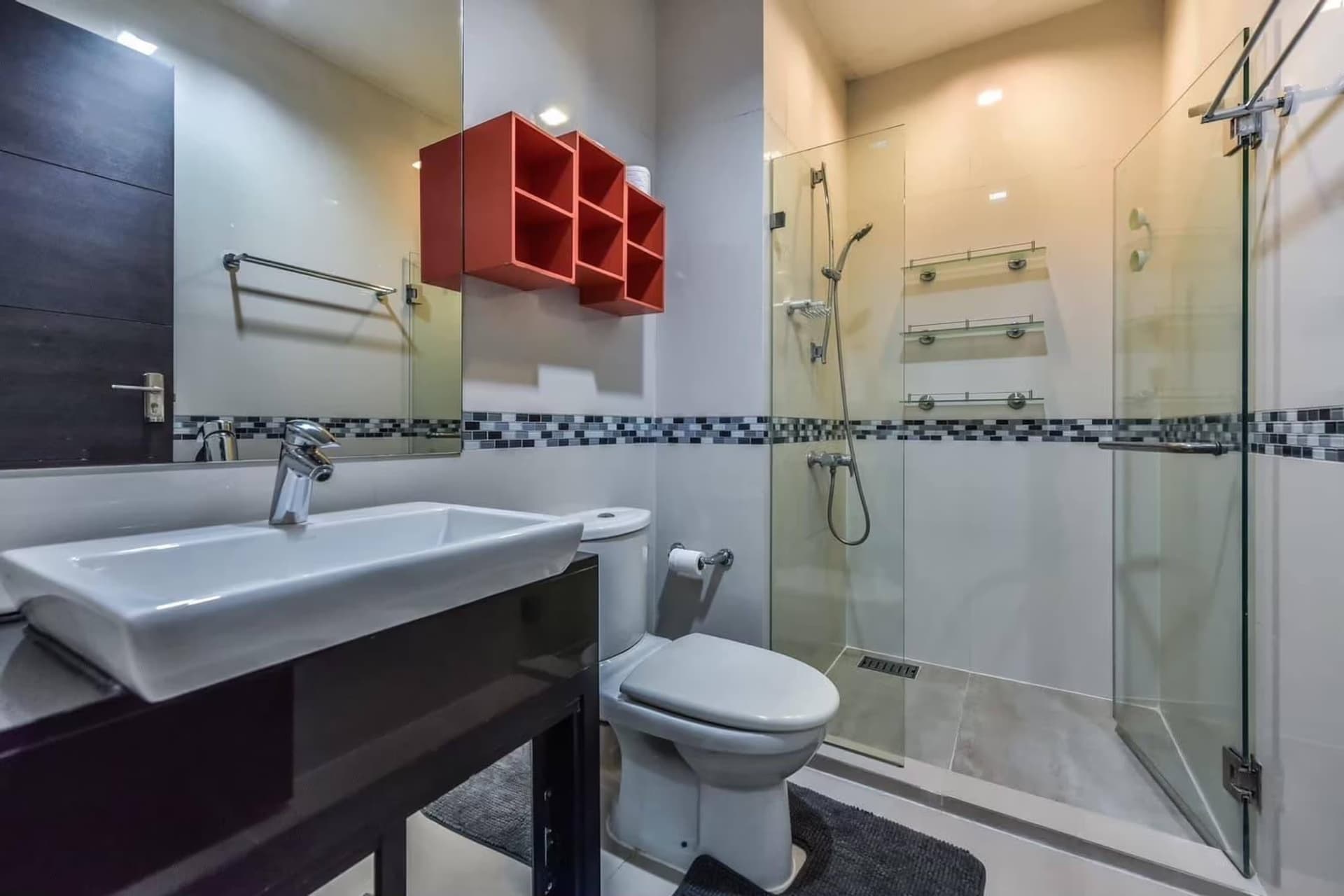 2 Bed condo for Rent  near undefined - Image 8