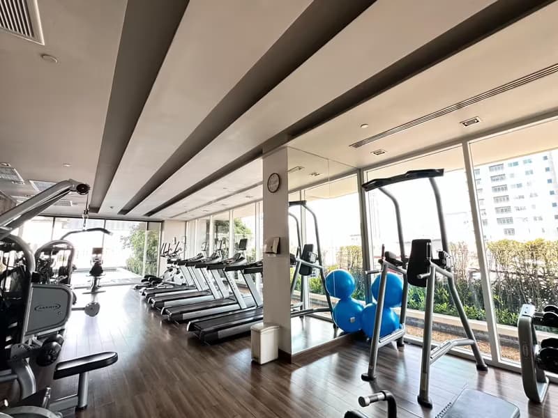 1 Bedroom Condo