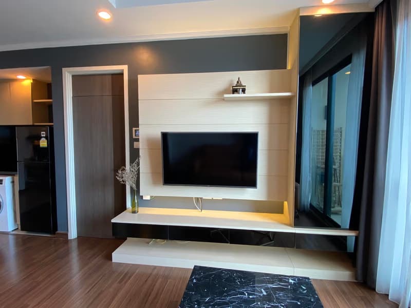 1 Bed Condo for Rent  Near Chong Nonsi BTS