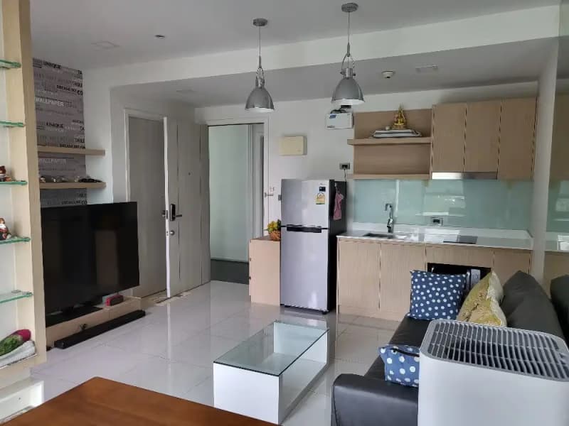 1 Bedroom Condo