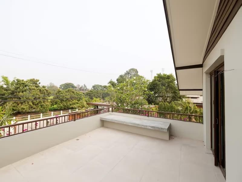 Pool Villa in Saraphi, Teak Traditional Thai Style