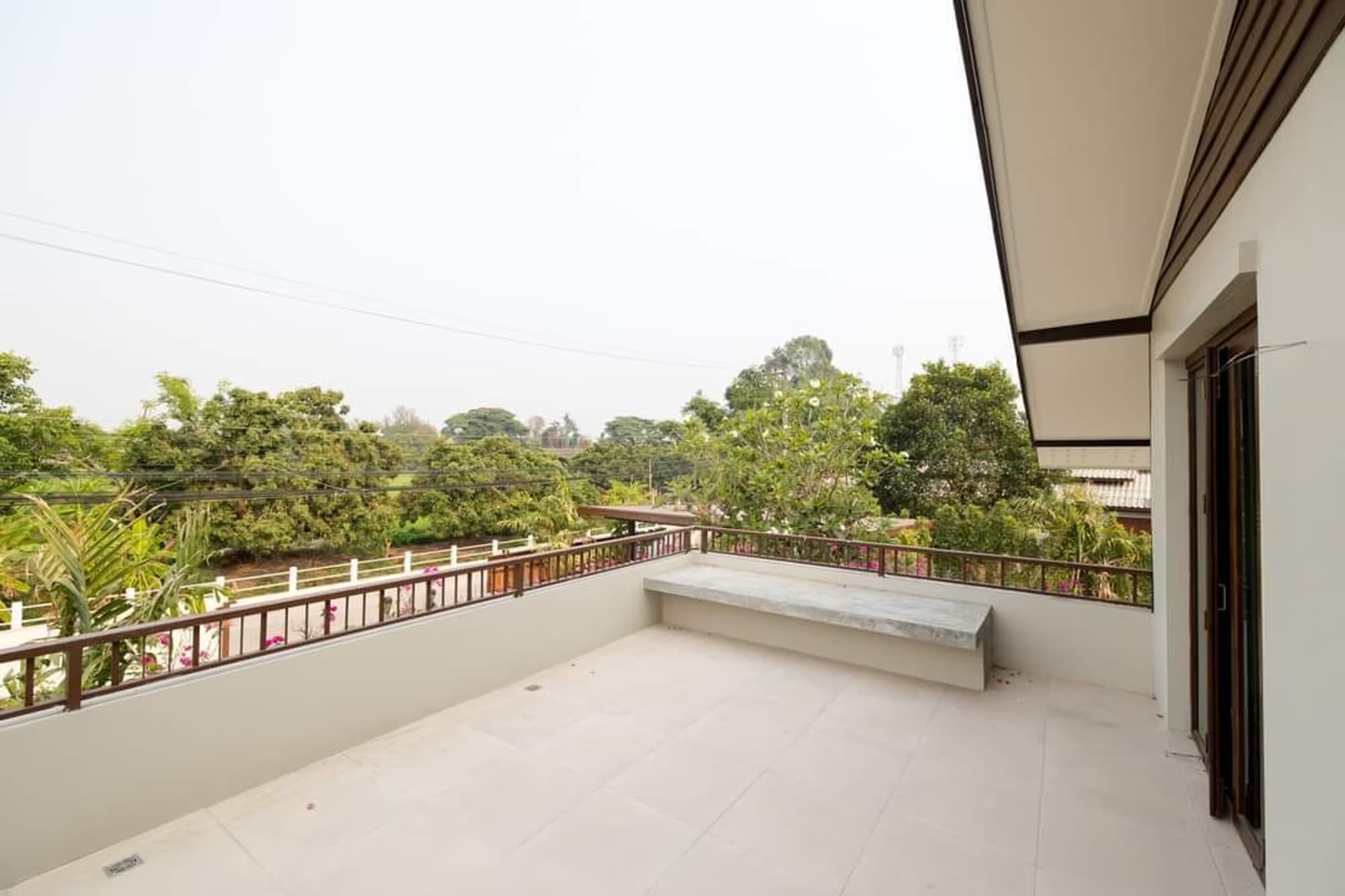 Pool Villa in Saraphi, Teak Traditional Thai Style - Image 36