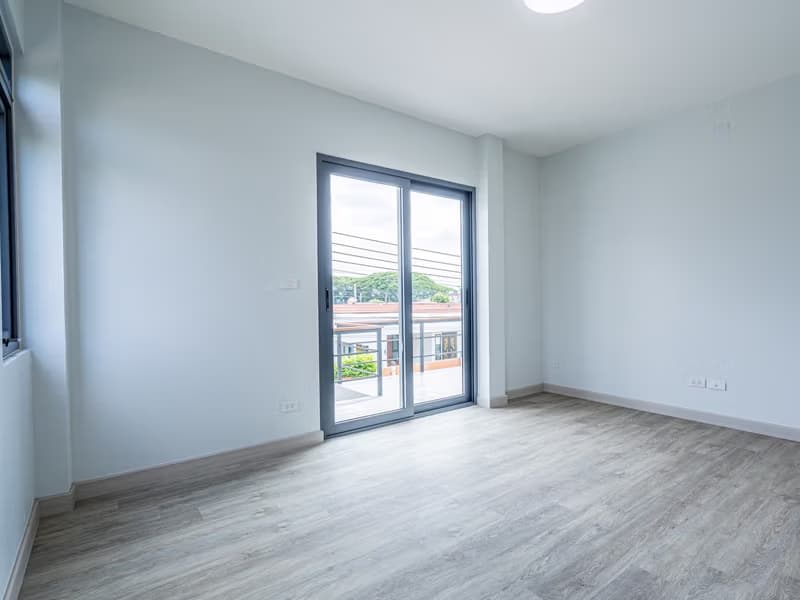 6 Bed House for Rent in Mueang Chiang Mai