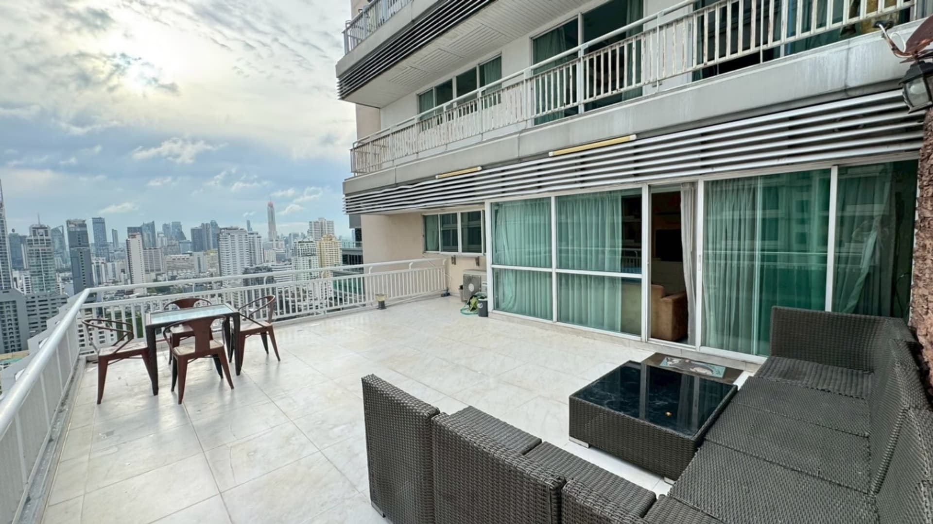 2 ห้องนอน คอนโด สำหรับ ขายและจำหน่าย ใน Watthana - Image 10