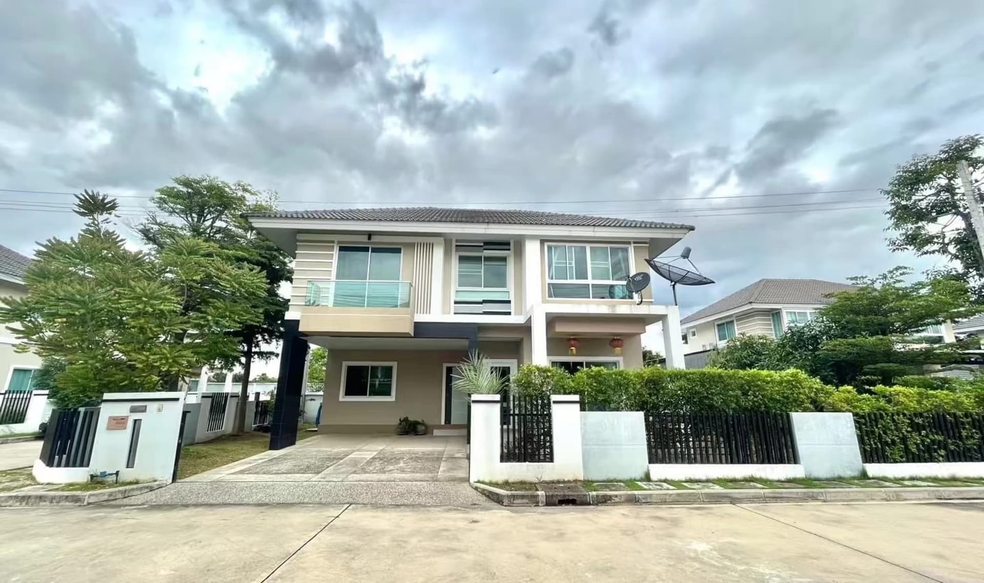 3 Bed House for Rent in Saraphi - Image 1