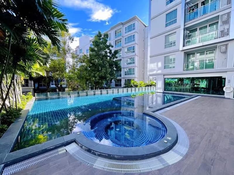 1 Bedroom Condo