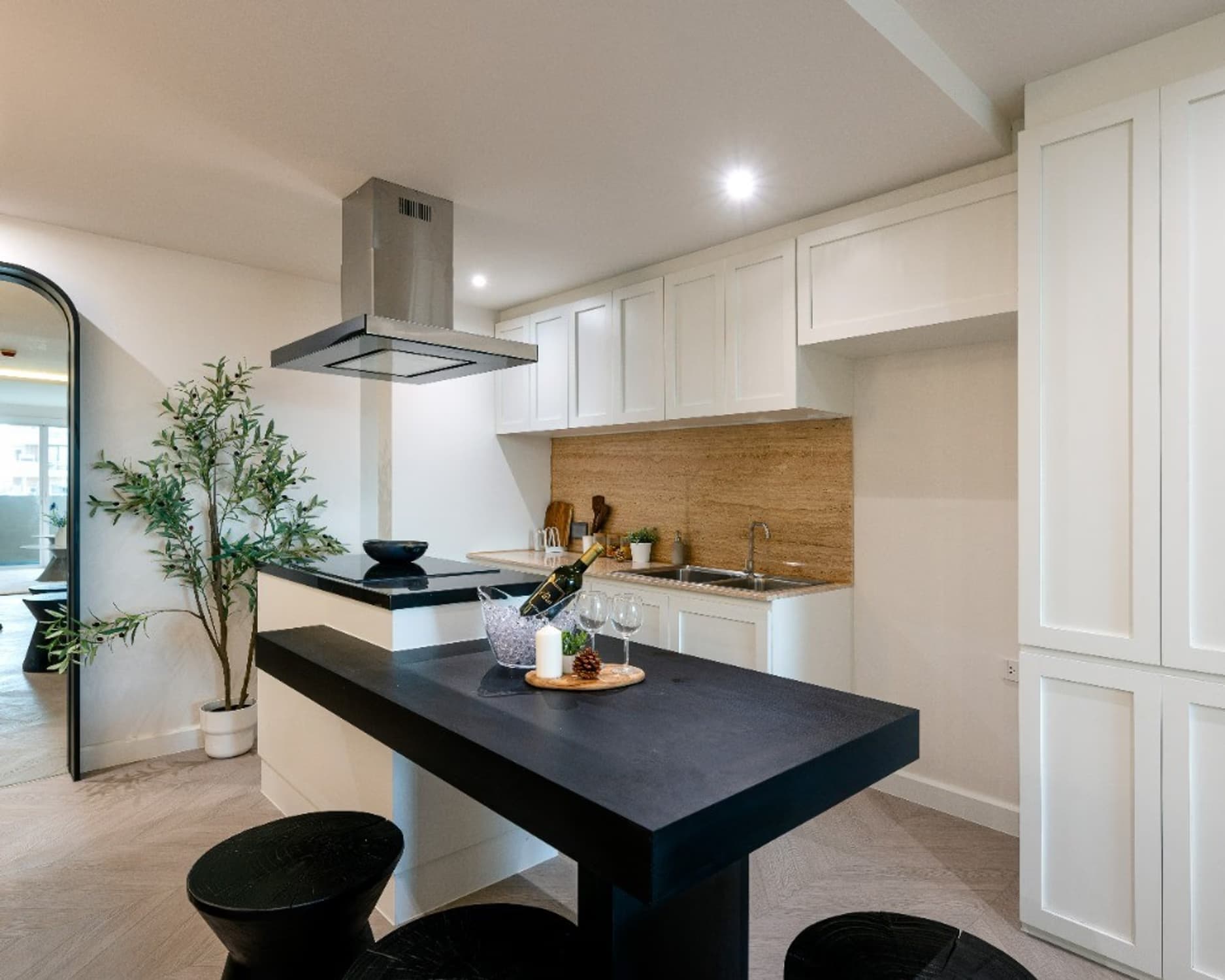 3 Bed Condo for Sale in Watthana - Image 11