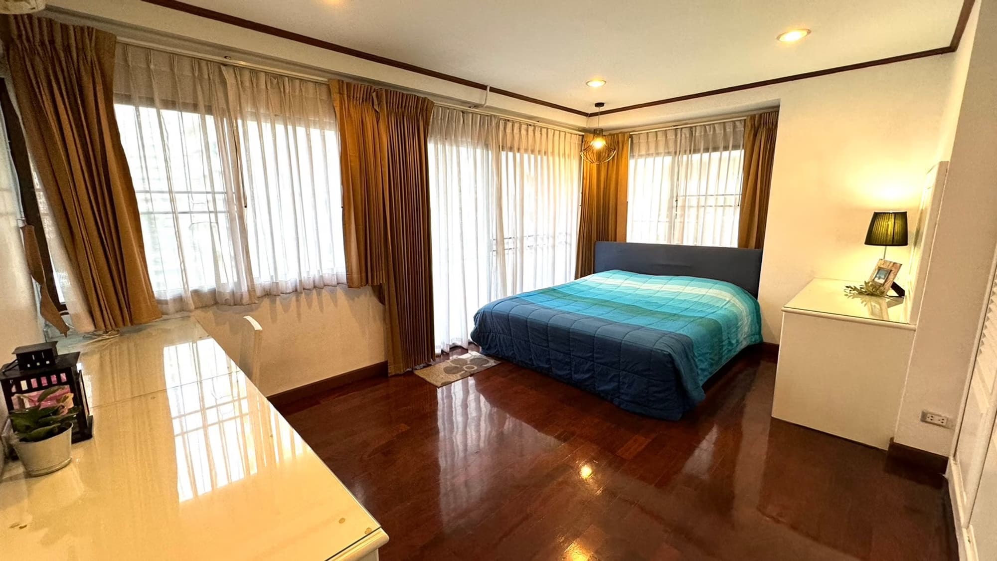 Condo for Rent at Saranjai Mansion - Image 8