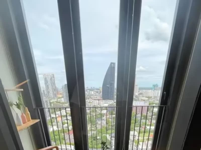 1 Bedroom Condo