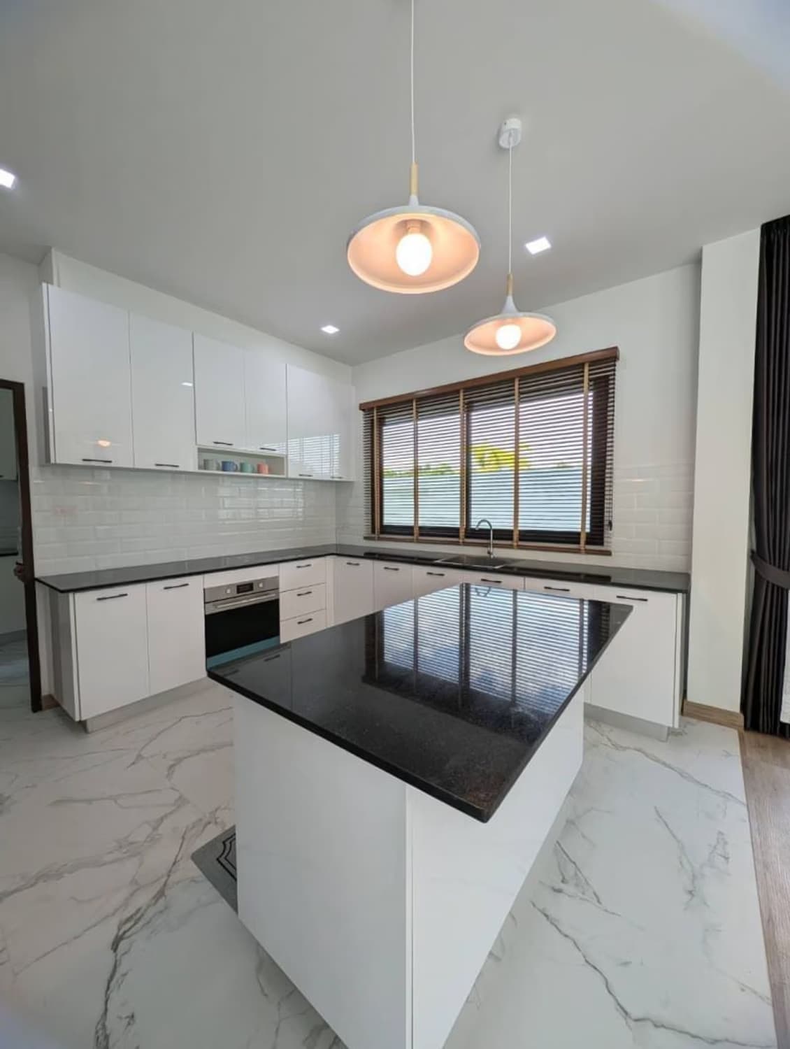 4 Bed House for Sale in Hang Dong District - Image 12