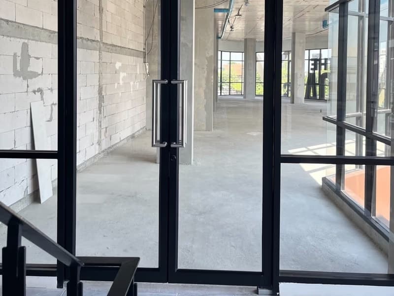 Studio Commercial for Rent in Bang Na