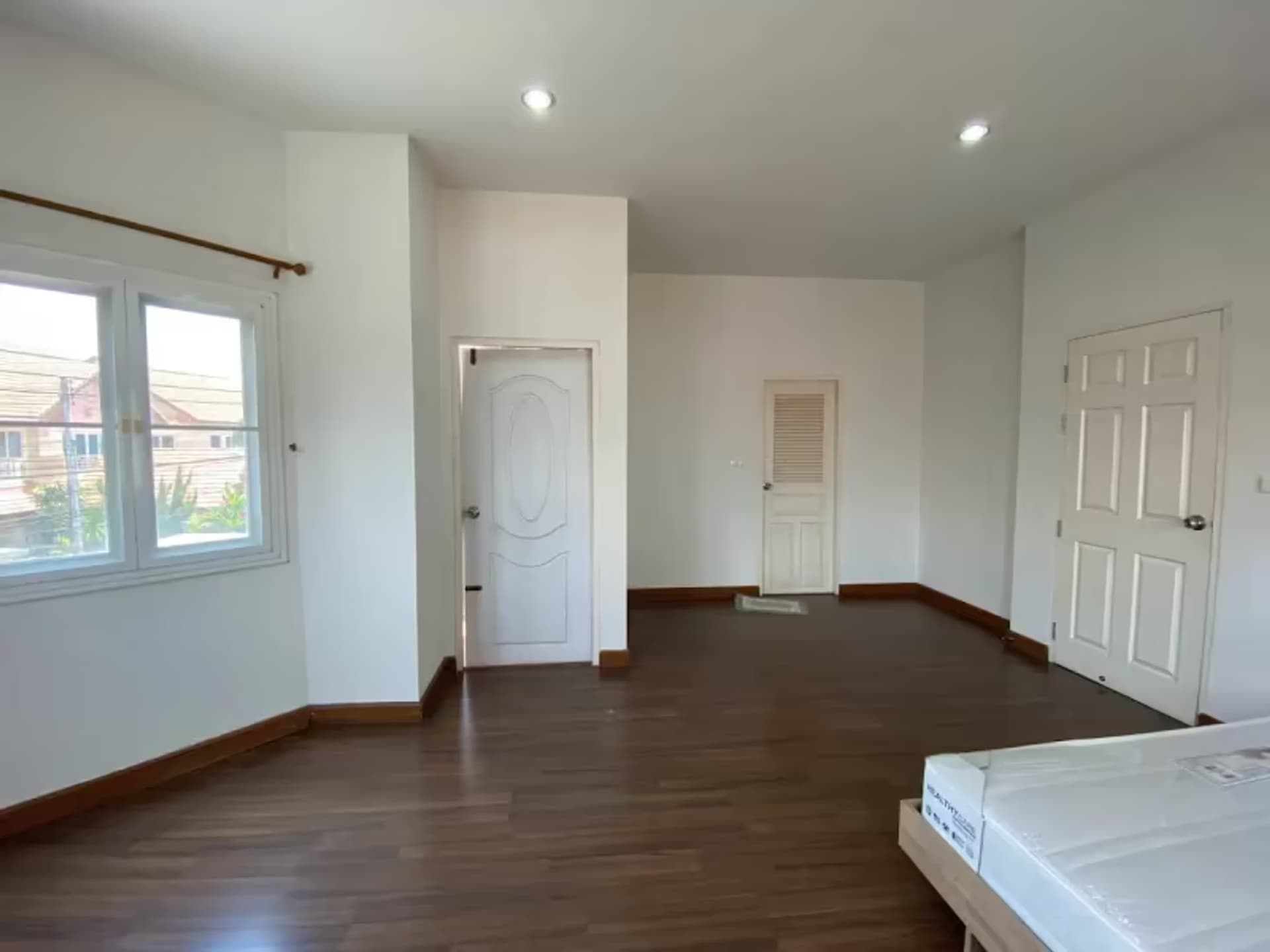 3 Bedroom House - Image 4