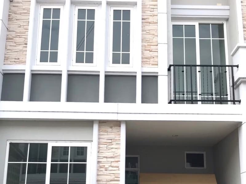 4 Bed Townhouse for Rent in Mueang Chiang Mai