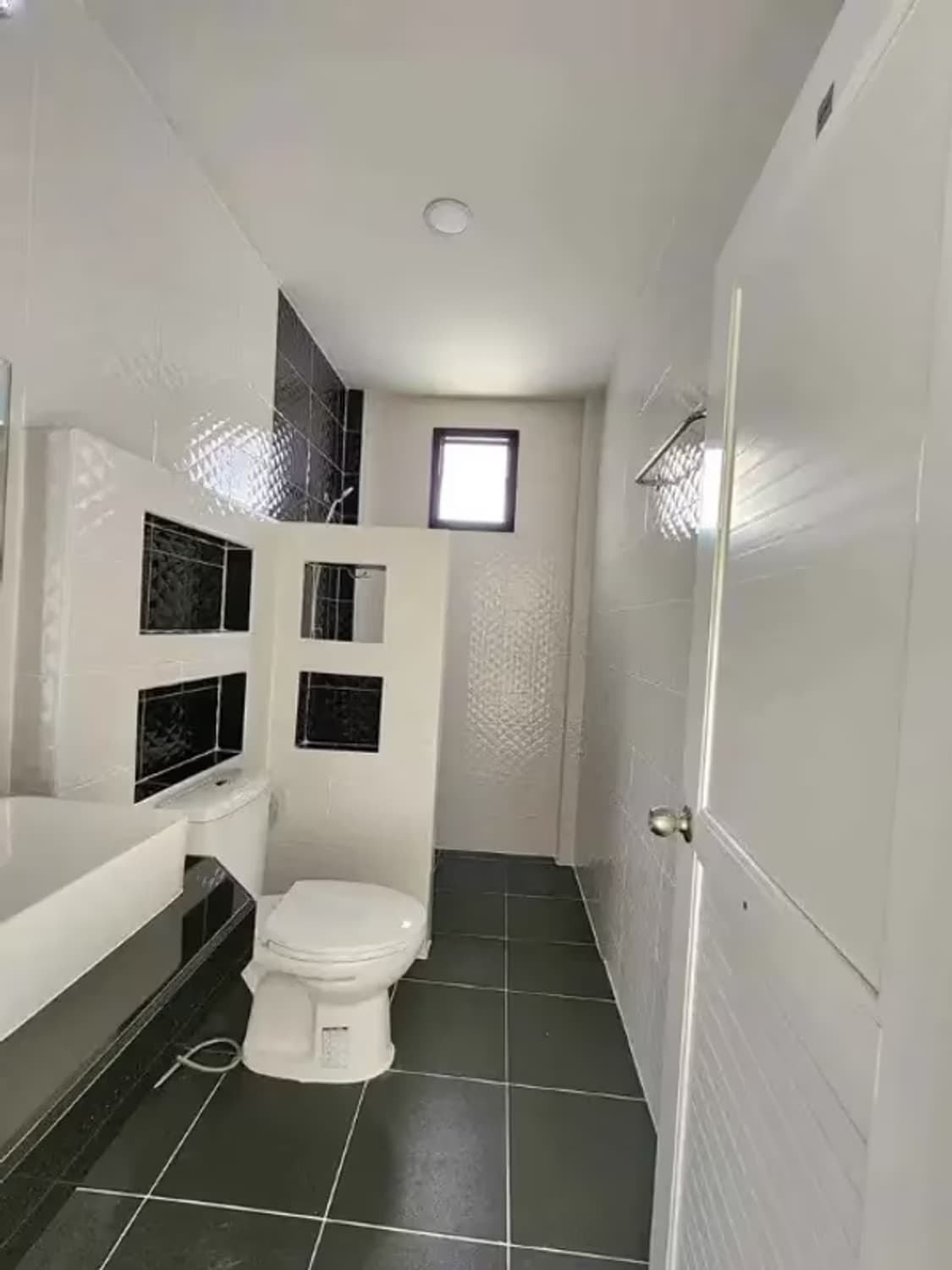 3 Bedroom House - Image 13