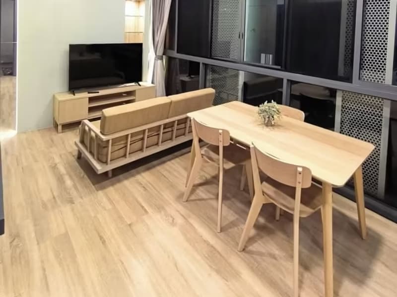 Taka Haus Ekkamai 12