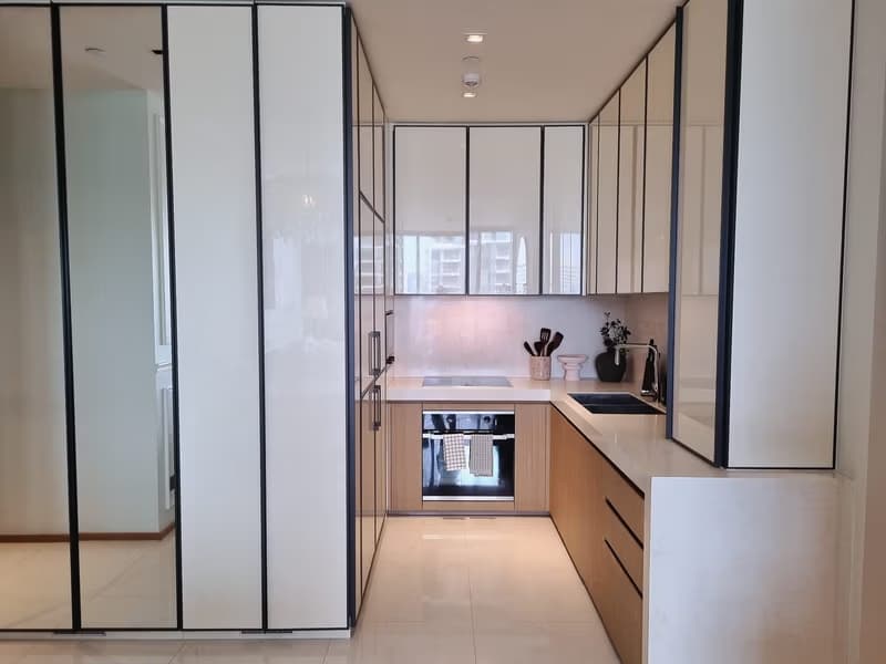 2 Bed Condo for Rent and Sale in Khlong Toei