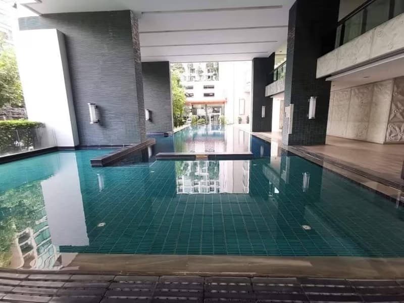 1 Bed Condo for Sale  Near Chit Lom BTS