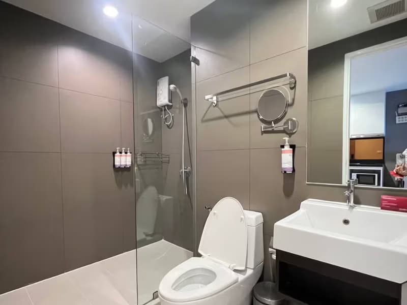 2 Bed Condo for Rent in Watthana