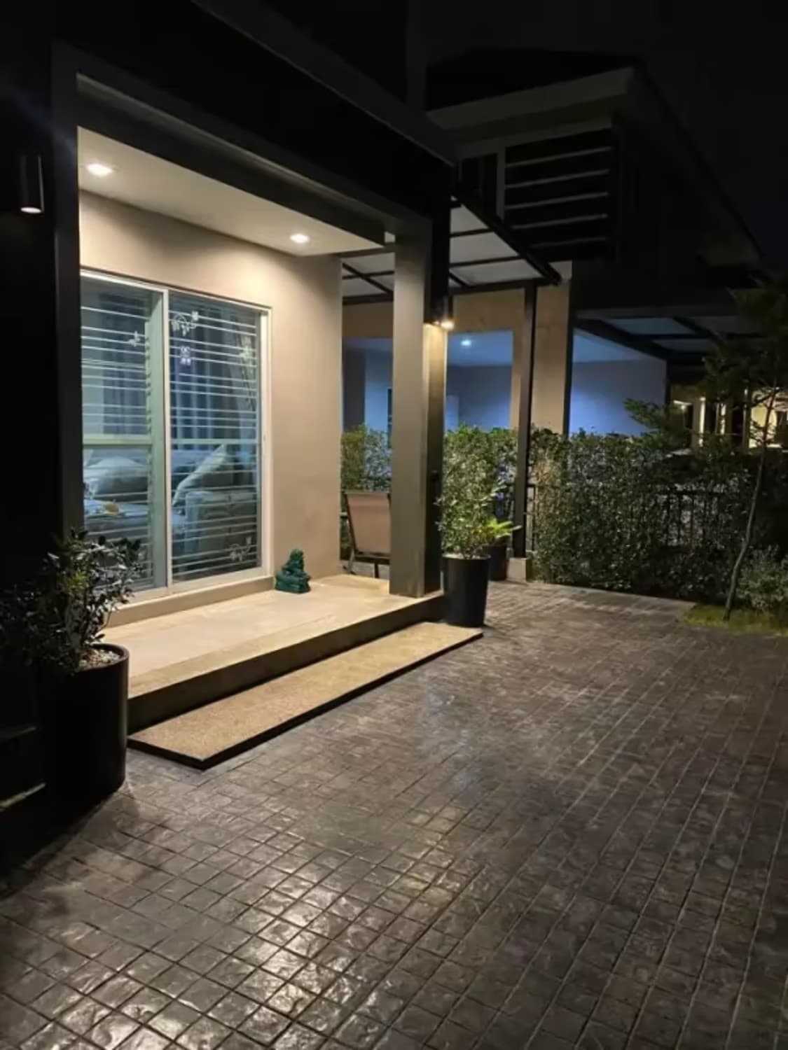 3 Bedroom House - Image 8
