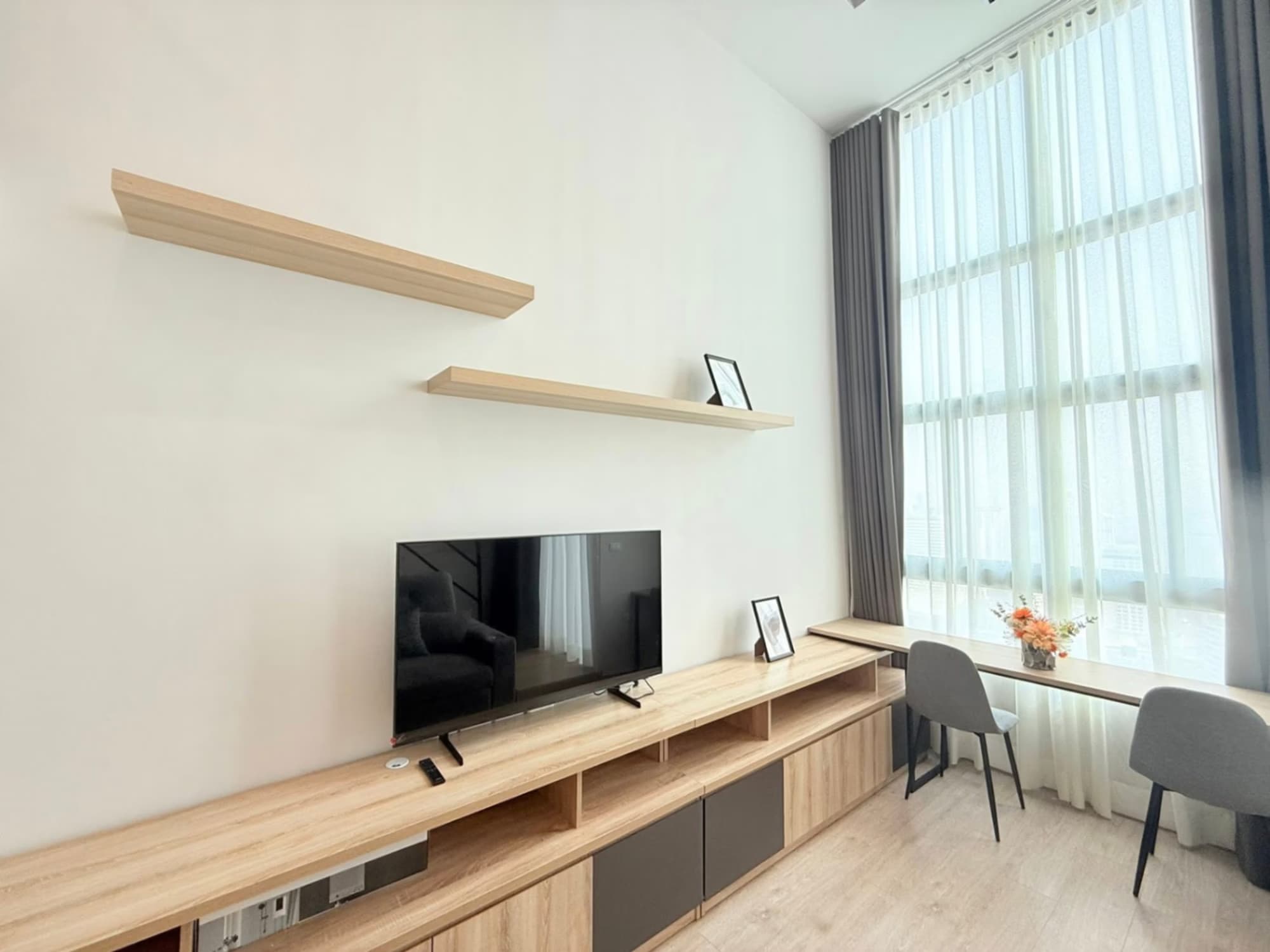 1 Bed Condo for Rent in Huai Khwang - Image 8